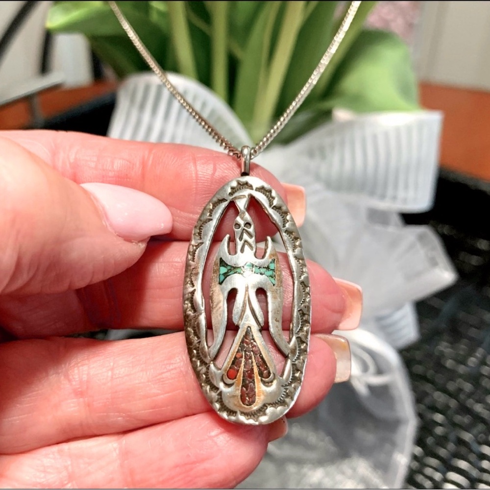Sterling Silver Native America inlaid Pendant Necklace 18"